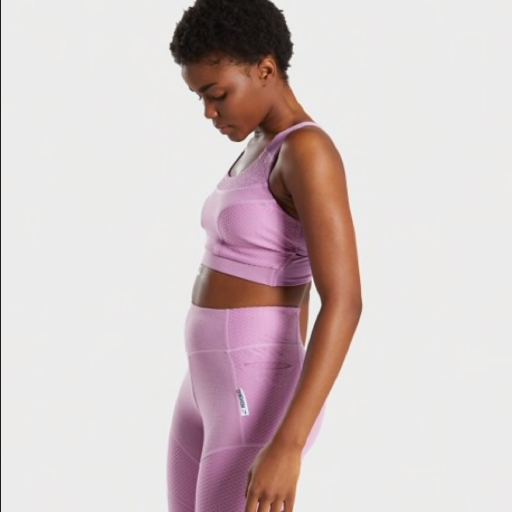 NEW Gymshark True Texture Sports Bra, Pink, size S - Picture 4 of 6